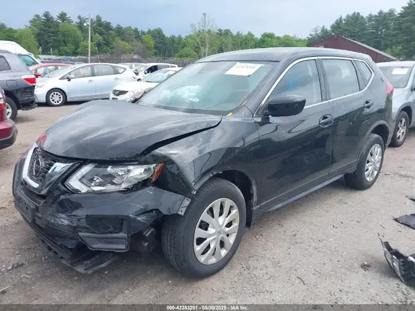 JN8AT2MV6LW123336 2020 NISSAN ROGUE - Image 2