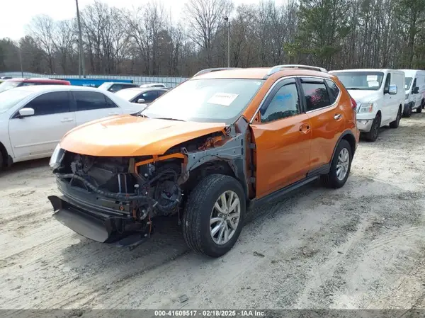 JN8AT2MV6LW130805 2020 NISSAN ROGUE - Image 2