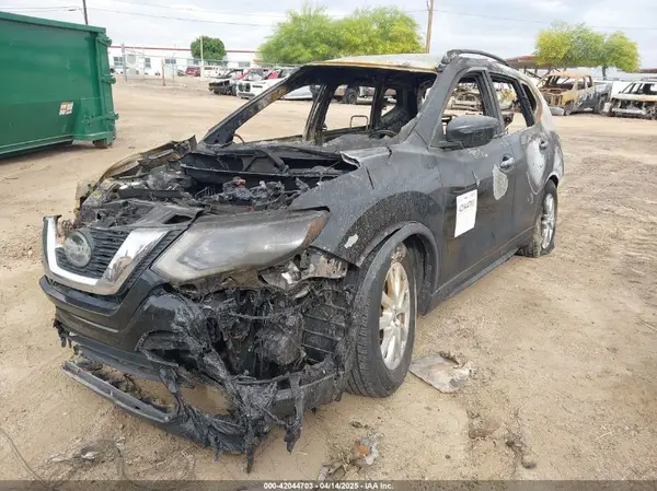 JN8AT2MV6LW139763 2020 NISSAN ROGUE - Image 2