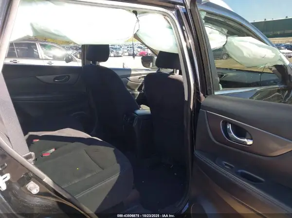 JN8AT2MV7GW135145 2016 NISSAN ROGUE - Image 8