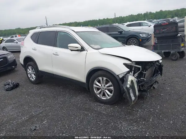 JN8AT2MV7GW138787 2016 NISSAN ROGUE - Image 1