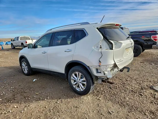 JN8AT2MV7GW140121 2016 NISSAN ROGUE - Image 2
