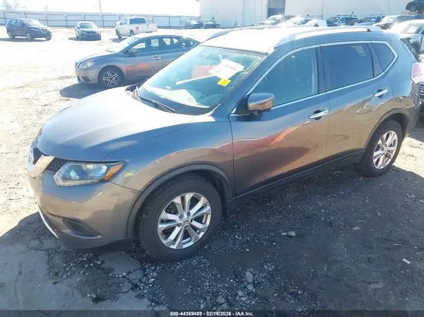 JN8AT2MV7GW148722 2016 NISSAN ROGUE - Image 2