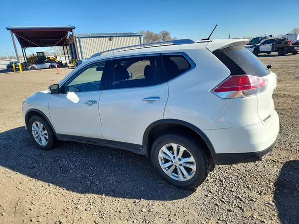 JN8AT2MV7GW150664 2016 NISSAN ROGUE - Image 2