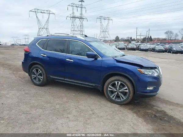 JN8AT2MV7HW001480 2017 NISSAN ROGUE - Image 1