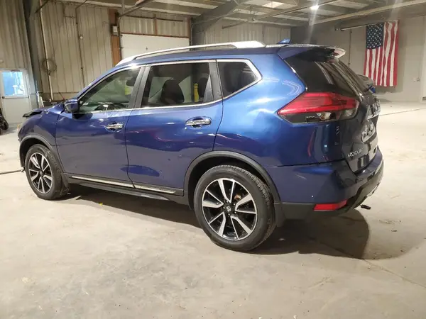 JN8AT2MV7HW003245 2017 NISSAN ROGUE - Image 2