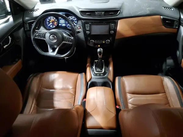 JN8AT2MV7HW003245 2017 NISSAN ROGUE - Image 8