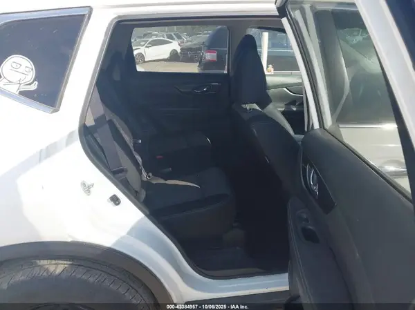 JN8AT2MV7HW003407 2017 NISSAN ROGUE - Image 8