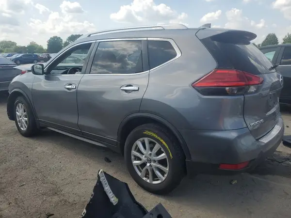 JN8AT2MV7HW003813 2017 NISSAN ROGUE - Image 2