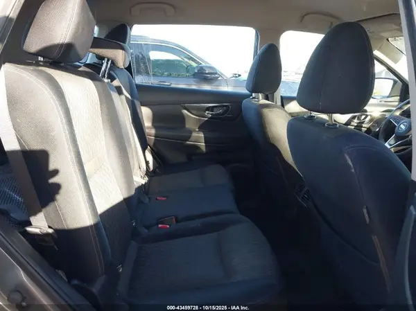 JN8AT2MV7HW004184 2017 NISSAN ROGUE - Image 8