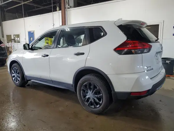 JN8AT2MV7HW007232 2017 NISSAN ROGUE - Image 2