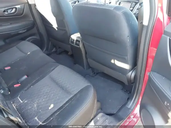 JN8AT2MV7HW011491 2017 NISSAN ROGUE - Image 8