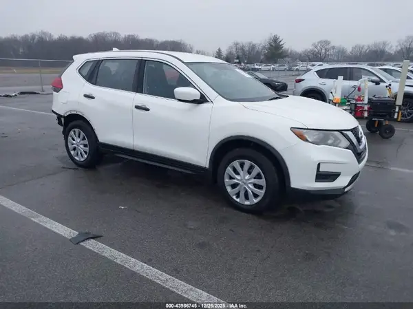 JN8AT2MV7HW012480 2017 NISSAN ROGUE - Image 1