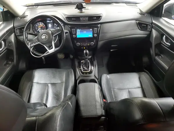 JN8AT2MV7HW013127 2017 NISSAN ROGUE - Image 8