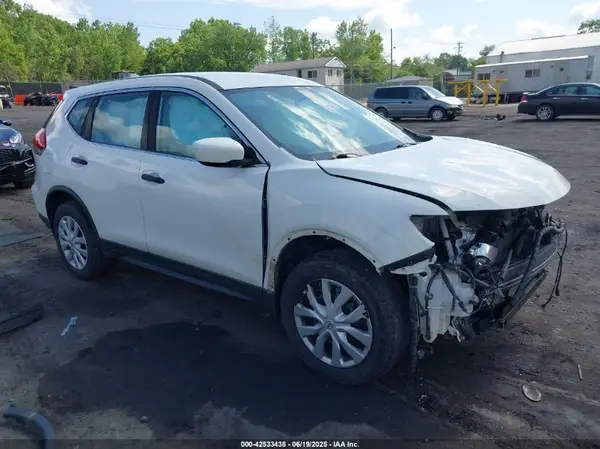 JN8AT2MV7HW014827 2017 NISSAN ROGUE - Image 1