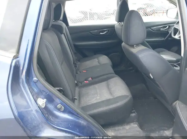 JN8AT2MV7HW015492 2017 NISSAN ROGUE - Image 8