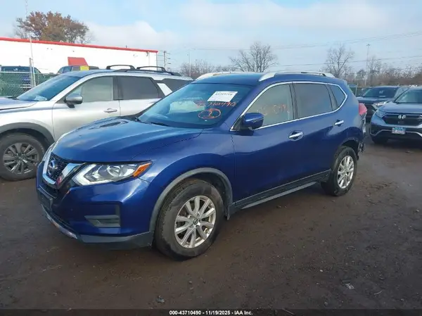 JN8AT2MV7HW016089 2017 NISSAN ROGUE - Image 2