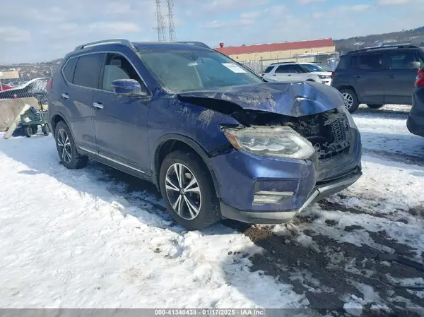 JN8AT2MV7HW017632 2017 NISSAN ROGUE - Image 1
