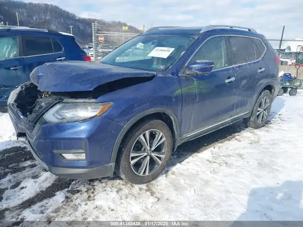 JN8AT2MV7HW017632 2017 NISSAN ROGUE - Image 2