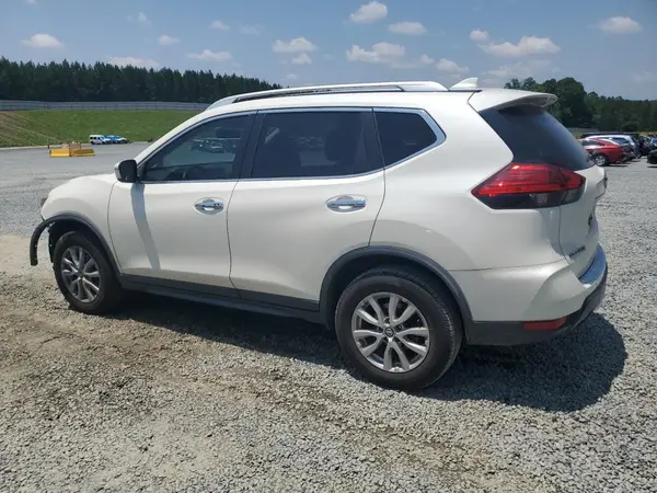 JN8AT2MV7HW021745 2017 NISSAN ROGUE - Image 2