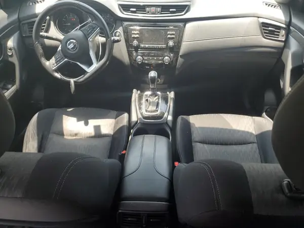JN8AT2MV7HW021745 2017 NISSAN ROGUE - Image 8