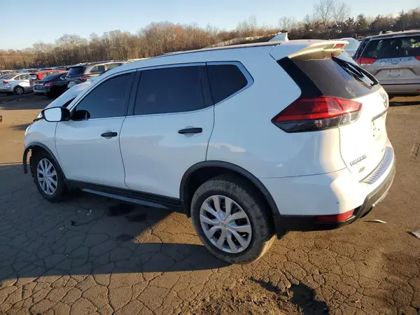 JN8AT2MV7HW022331 2017 NISSAN ROGUE - Image 2