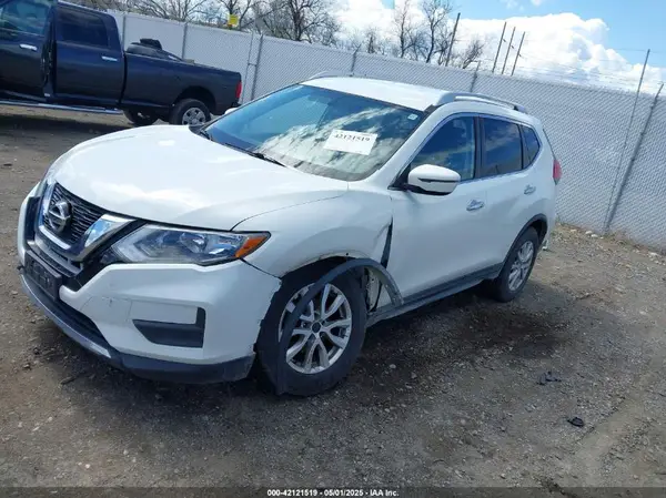 JN8AT2MV7HW023785 2017 NISSAN ROGUE - Image 2