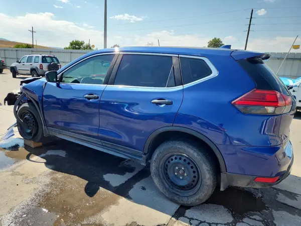 JN8AT2MV7HW025553 2017 NISSAN ROGUE - Image 2