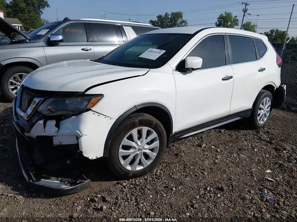 JN8AT2MV7HW026752 2017 NISSAN ROGUE - Image 2