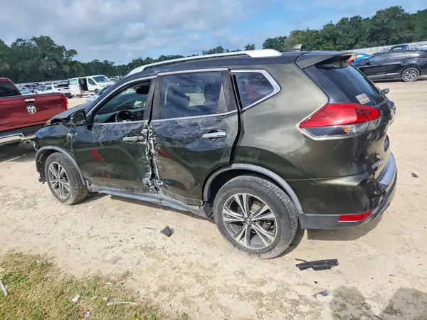 JN8AT2MV7HW250930 2017 NISSAN ROGUE - Image 2