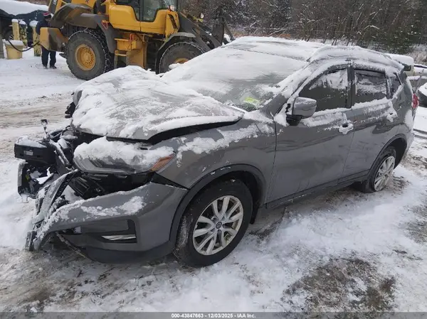 JN8AT2MV7HW253942 2017 NISSAN ROGUE - Image 2