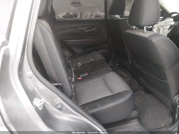 JN8AT2MV7HW253942 2017 NISSAN ROGUE - Image 8