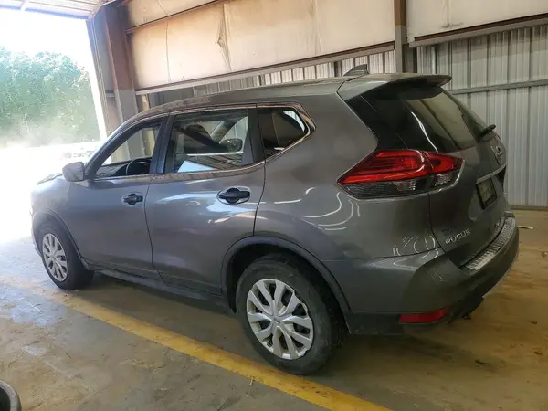JN8AT2MV7HW255321 2017 NISSAN ROGUE - Image 2