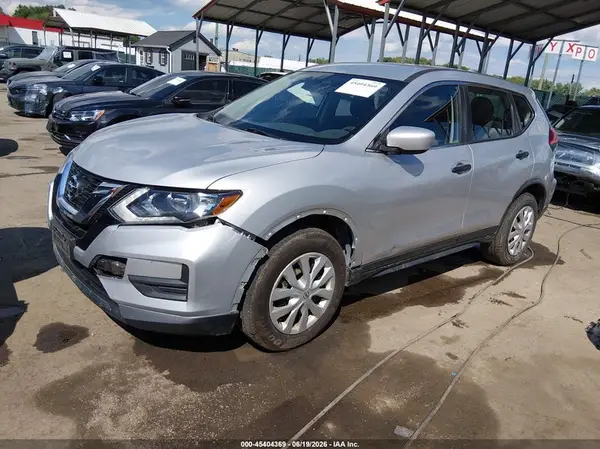 JN8AT2MV7HW255402 2017 NISSAN ROGUE - Image 2