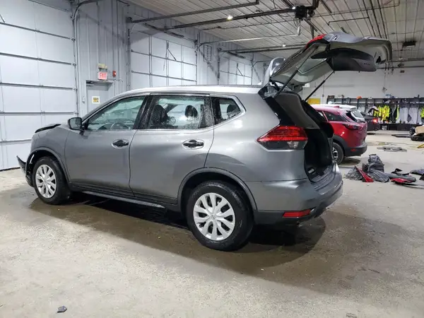 JN8AT2MV7HW255870 2017 NISSAN ROGUE - Image 2