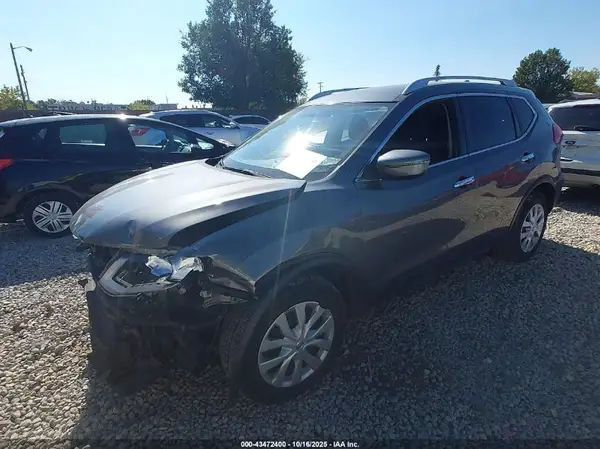 JN8AT2MV7HW258140 2017 NISSAN ROGUE - Image 2