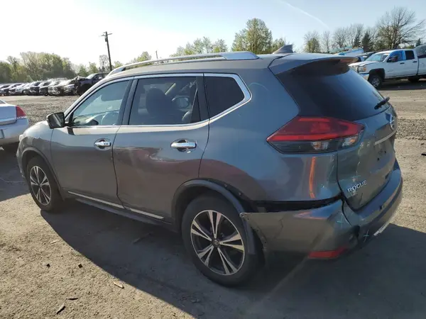 JN8AT2MV7HW260826 2017 NISSAN ROGUE - Image 2