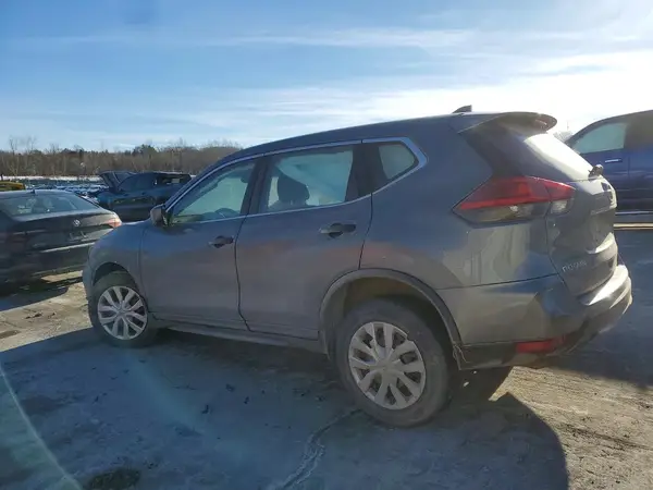 JN8AT2MV7HW262818 2017 NISSAN ROGUE - Image 2