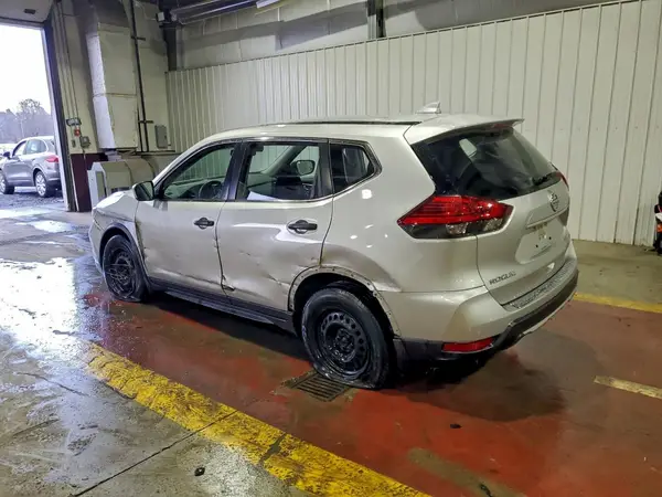 JN8AT2MV7HW263631 2017 NISSAN ROGUE - Image 2
