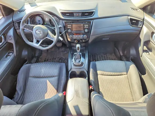 JN8AT2MV7HW264147 2017 NISSAN ROGUE - Image 8