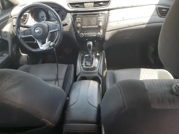 JN8AT2MV7HW269784 2017 NISSAN ROGUE - Image 8