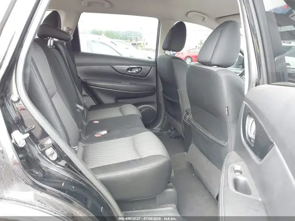 JN8AT2MV7HW270708 2017 NISSAN ROGUE - Image 8