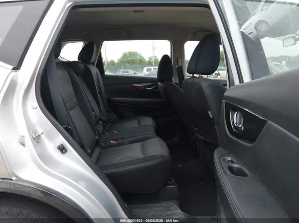 JN8AT2MV7HW274483 2017 NISSAN ROGUE - Image 8