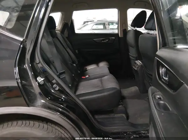 JN8AT2MV7HW275259 2017 NISSAN ROGUE - Image 8