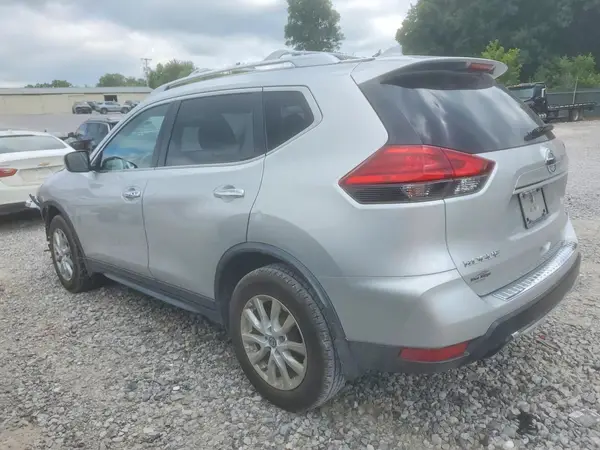 JN8AT2MV7HW276167 2017 NISSAN ROGUE - Image 2