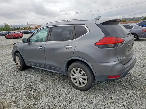 JN8AT2MV7HW276329 2017 NISSAN ROGUE - Image 2