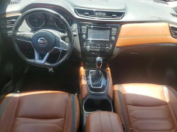 JN8AT2MV7HW278064 2017 NISSAN ROGUE - Image 8