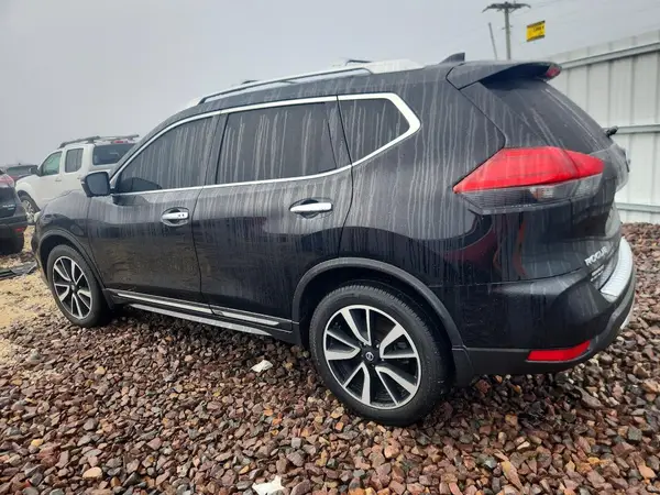 JN8AT2MV7HW278131 2017 NISSAN ROGUE - Image 2