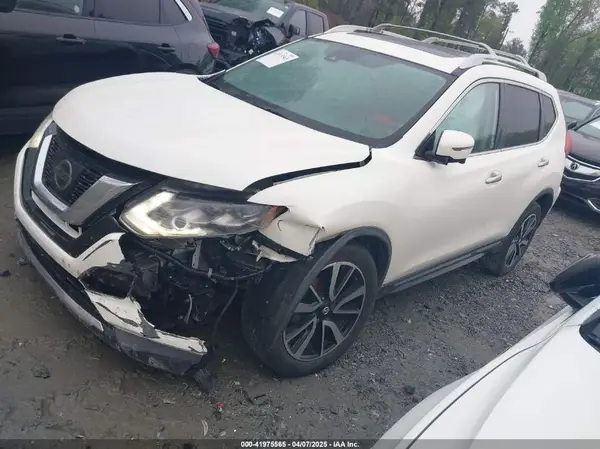 JN8AT2MV7HW278534 2017 NISSAN ROGUE - Image 2