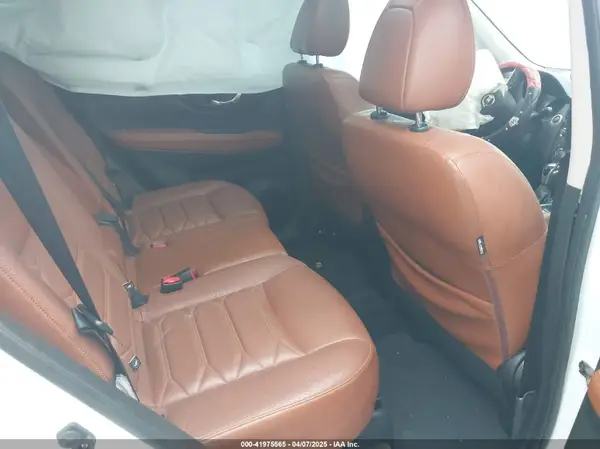JN8AT2MV7HW278534 2017 NISSAN ROGUE - Image 8